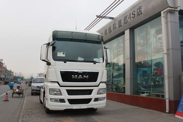 TGX 牵引车外观                                                图片