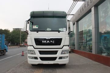 TGX 牵引车外观                                                图片