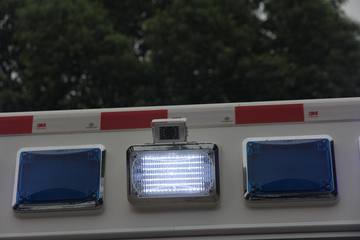 乌尼莫克载货车上装图片
