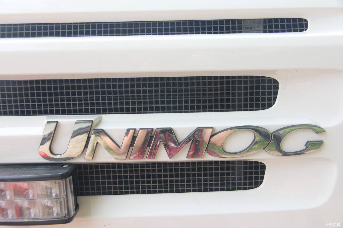  Unimogϵ 220 4X4ԽҰȻ(ͺU4000)                                                