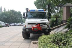 奔驰 Unimog系列 220马力 4X4越野救护车(型号U4000)