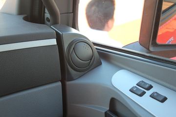  ŷGTL 6ϵؿ 385 6X4 ǣ(BJ4259SNFKB-2)ͼƬ