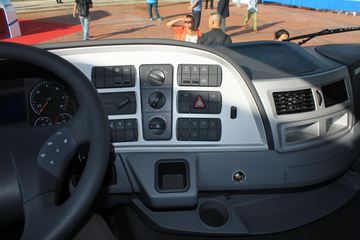  ŷGTL 6ϵؿ 385 6X4 ǣ(BJ4259SNFKB-2)ͼƬ
