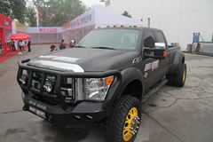 福特 F-450系列 2011款 两驱 6.7L柴油 双排皮卡 福特 F-450系列 2011款 两驱 6.7L柴油 双排皮卡