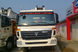 雷萨&nbsp;泵车外观                                                图片