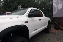 丰田 坦途5700 越野改装版 2011款 四驱 5.7L汽油 双排皮卡