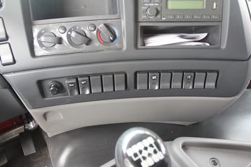 �������ó� �������ؿ� 385���� 8X4 7.8����ж��(�߶�)(DFL3318A12)ͼƬ