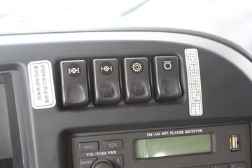 �������ó� �������ؿ� 385���� 8X4 7.8����ж��(�߶�)(DFL3318A12)ͼƬ