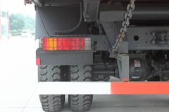 东风商用车 大力神重卡 385马力 8X4 7.8米自卸车(高顶)(DFL3318A12)