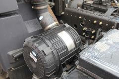 青岛解放 龙V中卡 160马力 4X2 7.6米厢式载货车(CA5168XXYYPK2L2E4A80-3)
