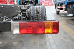 青岛解放 龙V中卡 160马力 4X2 7.6米厢式载货车(CA5168XXYYPK2L2E4A80-3)