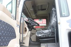中国重汽 SITRAK C7H重卡 320马力 4X2 牵引车(ZZ4186N361HD1B)