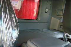 江淮 格尔发K3系列重卡 270马力 8X4 仓栅式载货车(HFC5314CCYK1R1LT)