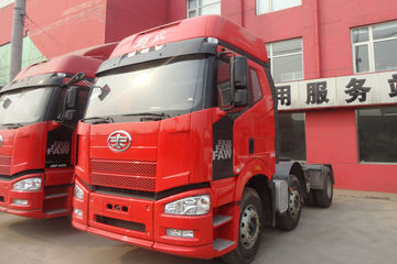 2013款解放 J6P重卡 390马力 6X2牵引车(CA4250P66K24T3E)