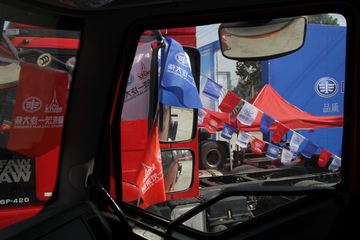 һ����� J6L�п� 164���� 4X2 6.8���ػ�������ͼƬ