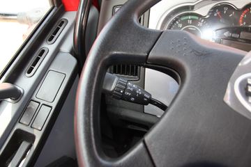 һ����� J6L�п� 164���� 4X2 6.8���ػ�������ͼƬ