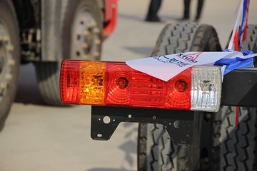 һ����� J6L�п� 164���� 4X2 6.8���ػ�������ͼƬ