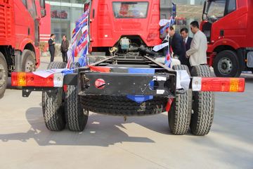 һ����� J6L�п� 164���� 4X2 6.8���ػ�������ͼƬ