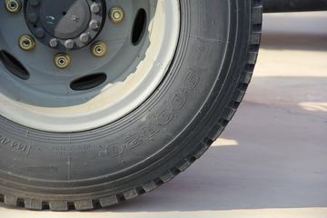 һ����� J6L�п� 164���� 4X2 6.8���ػ�������ͼƬ