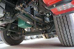 一汽解放 J6P重卡 2013款 350马力 6X4半挂牵引车(CA4250P66K2T1A1HE4)
