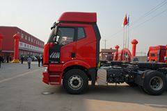 一汽解放 J6P重卡 2013款 350马力 6X4半挂牵引车(CA4250P66K2T1A1HE4)