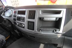 一汽解放 J6M重卡 2013款 240马力 6X2 9.4米厢式载货车(CA5250XXYP63K1L6T3E4)
