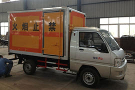 时代底盘&nbsp;爆破器材运输车外观图片