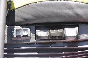 �ֶ��� ��FH16�ؿ� 600���� 6X4 ǣ����(�Ĵ����ǰ�����ȫ�ҳ�)ͼƬ