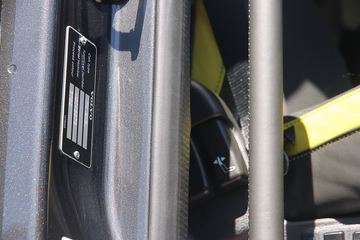 �ֶ��� ��FH16�ؿ� 600���� 6X4 ǣ����(�Ĵ����ǰ�����ȫ�ҳ�)ͼƬ