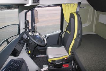 �ֶ��� ��FH16�ؿ� 600���� 6X4 ǣ����(�Ĵ����ǰ�����ȫ�ҳ�)ͼƬ