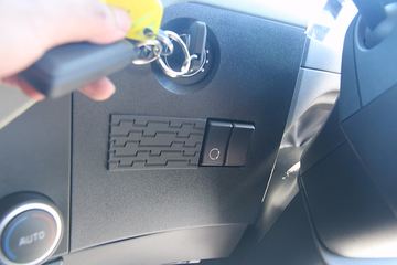 �ֶ��� ��FH16�ؿ� 600���� 6X4 ǣ����(�Ĵ����ǰ�����ȫ�ҳ�)ͼƬ