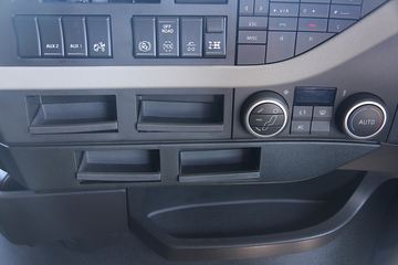 �ֶ��� ��FH16�ؿ� 600���� 6X4 ǣ����(�Ĵ����ǰ�����ȫ�ҳ�)ͼƬ