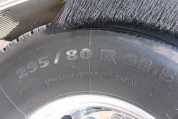 �ֶ��� ��FH16�ؿ� 600���� 6X4 ǣ����(�Ĵ����ǰ�����ȫ�ҳ�)ͼƬ