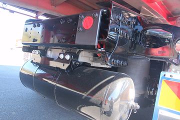 �ֶ��� ��FH16�ؿ� 600���� 6X4 ǣ����(�Ĵ����ǰ�����ȫ�ҳ�)ͼƬ