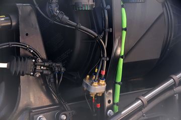 �ֶ��� ��FH16�ؿ� 600���� 6X4 ǣ����(�Ĵ����ǰ�����ȫ�ҳ�)ͼƬ