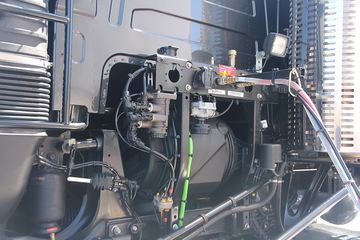 �ֶ��� ��FH16�ؿ� 600���� 6X4 ǣ����(�Ĵ����ǰ�����ȫ�ҳ�)ͼƬ