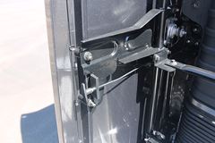 沃尔沃 新FH16重卡 600马力 6X4 牵引车(澳大利亚版三节全挂车)