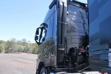 �ֶ��� ��FH16�ؿ� 600���� 6X4 ǣ����(�Ĵ����ǰ�����ȫ�ҳ�)ͼƬ