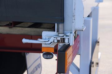 �ֶ��� ��FH16�ؿ� 600���� 6X4 ǣ����(�Ĵ����ǰ�����ȫ�ҳ�)ͼƬ