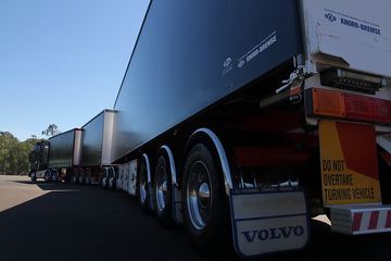 �ֶ��� ��FH16�ؿ� 600���� 6X4 ǣ����(�Ĵ����ǰ�����ȫ�ҳ�)ͼƬ