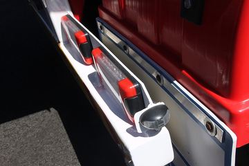 �ֶ��� ��FH16�ؿ� 600���� 6X4 ǣ����(�Ĵ����ǰ�����ȫ�ҳ�)ͼƬ