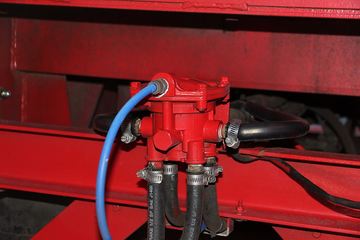 �ֶ��� ��FH16�ؿ� 600���� 6X4 ǣ����(�Ĵ����ǰ�����ȫ�ҳ�)ͼƬ