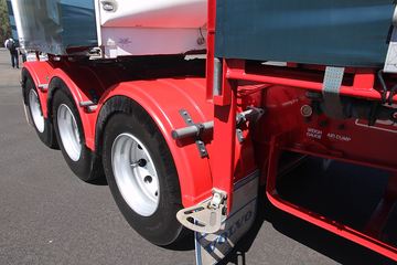 �ֶ��� ��FH16�ؿ� 600���� 6X4 ǣ����(�Ĵ����ǰ�����ȫ�ҳ�)ͼƬ