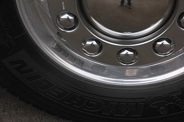 �ֶ��� ��FH16�ؿ� 600���� 6X4 ǣ����(�Ĵ����ǰ�����ȫ�ҳ�)ͼƬ