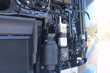 �ֶ��� ��FH16�ؿ� 600���� 6X4 ǣ����(�Ĵ����ǰ�����ȫ�ҳ�)ͼƬ