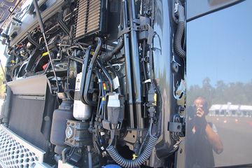 �ֶ��� ��FH16�ؿ� 600���� 6X4 ǣ����(�Ĵ����ǰ�����ȫ�ҳ�)ͼƬ