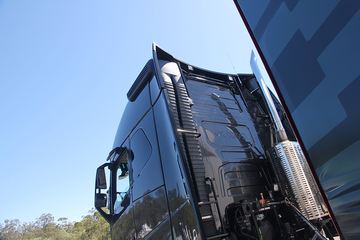 �ֶ��� ��FH16�ؿ� 600���� 6X4 ǣ����(�Ĵ����ǰ�����ȫ�ҳ�)ͼƬ