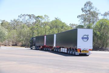 �ֶ��� ��FH16�ؿ� 600���� 6X4 ǣ����(�Ĵ����ǰ�����ȫ�ҳ�)ͼƬ