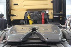 东风商用车 天龙旗舰KX 480马力 6X4 AMT自动挡牵引车(DFL4251A)