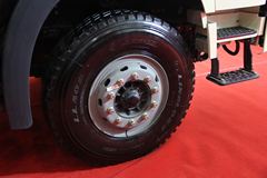 一汽解放 J6P 379马力 8X4 混凝土搅拌车(CA5310GJBP66K24T4E4)